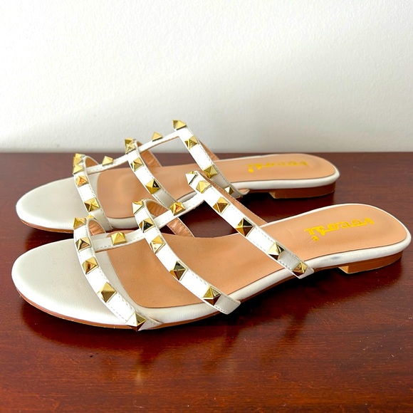 Shoes - VOCOSI Studded Sandals